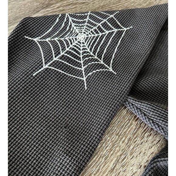 VINTAGE MT:2 Skull & Spiderweb Thermal Top Black Waffle Knit XL Reworked Cropped - Picture 8 of 11